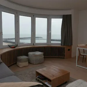 Appartement Met Zeezicht